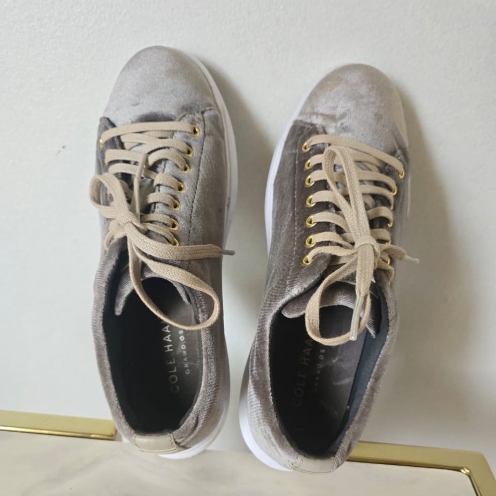 Cole Haan Womens Grand Crosscourt II Gray/Silver Velvet Sneakers Size 7.5B